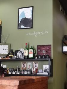 Фотография Hooligans barbershop 3