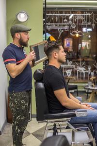 Фотография Hooligans barbershop 4